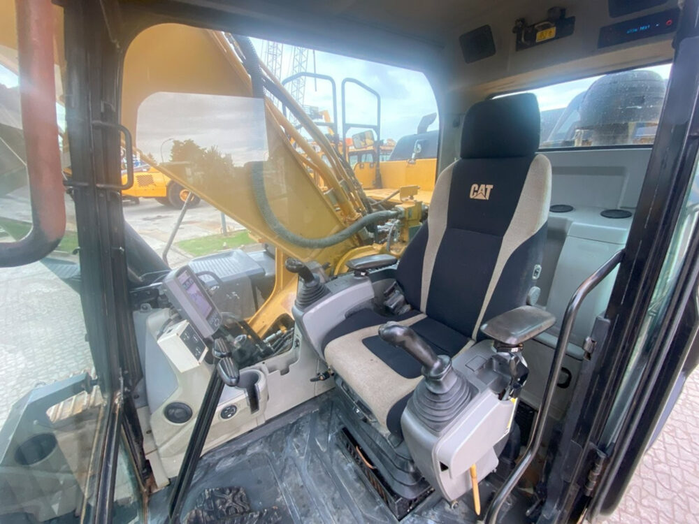 Caterpillar 329 ELN rupsgraafmachine