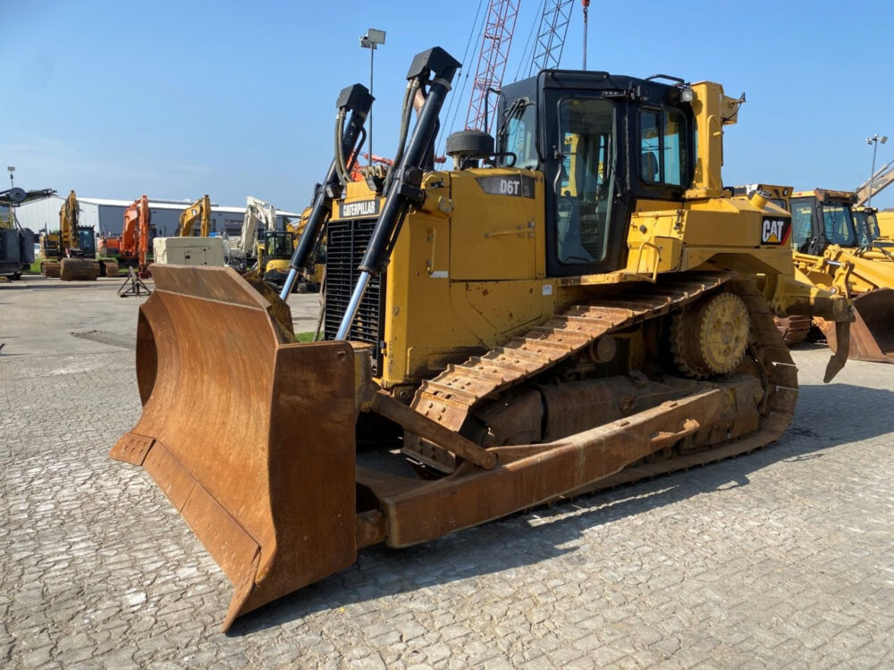 Caterpillar D6T XL rupsdozer