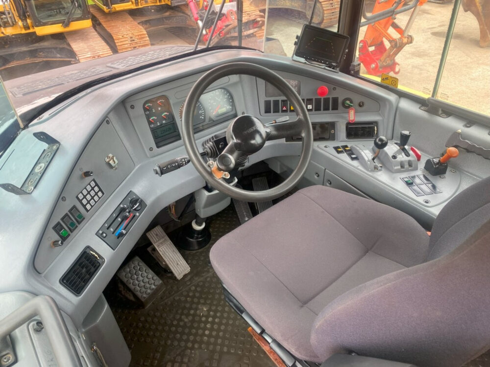 Volvo A30D 6×6 dumper
