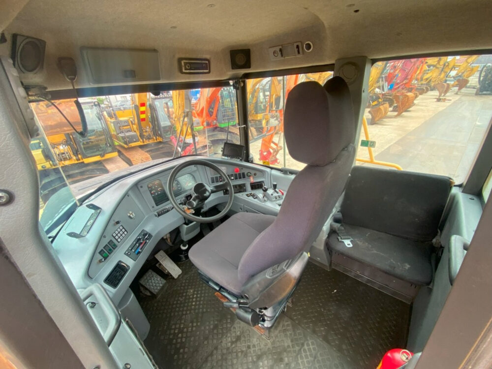 Volvo A30D 6×6 dumper