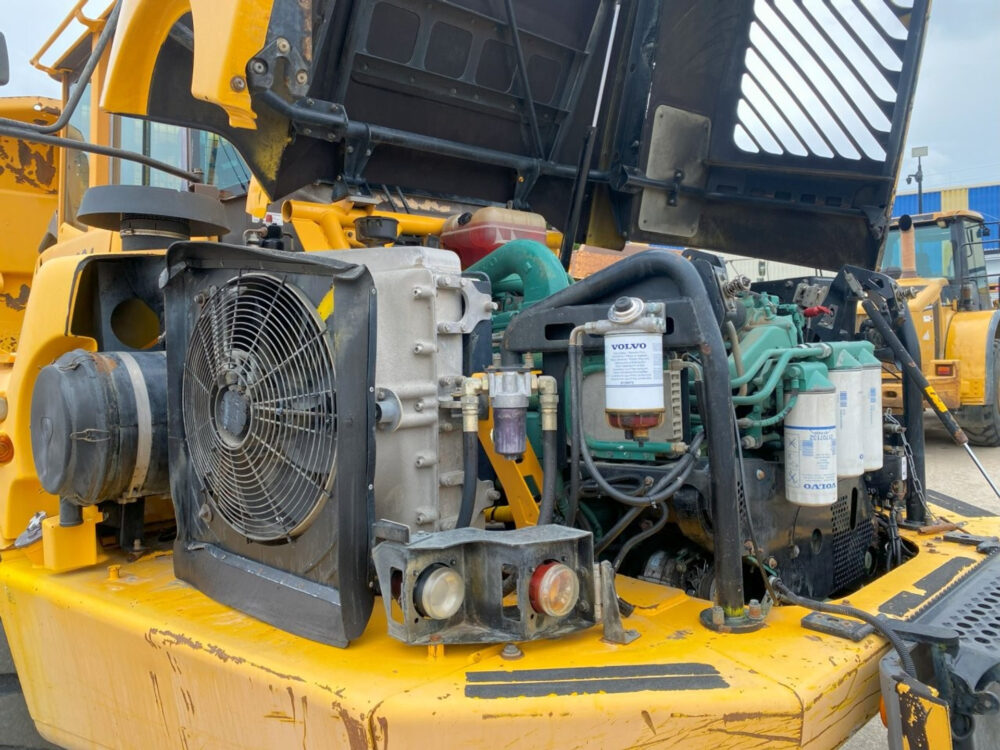 Volvo A30D 6×6 dumper