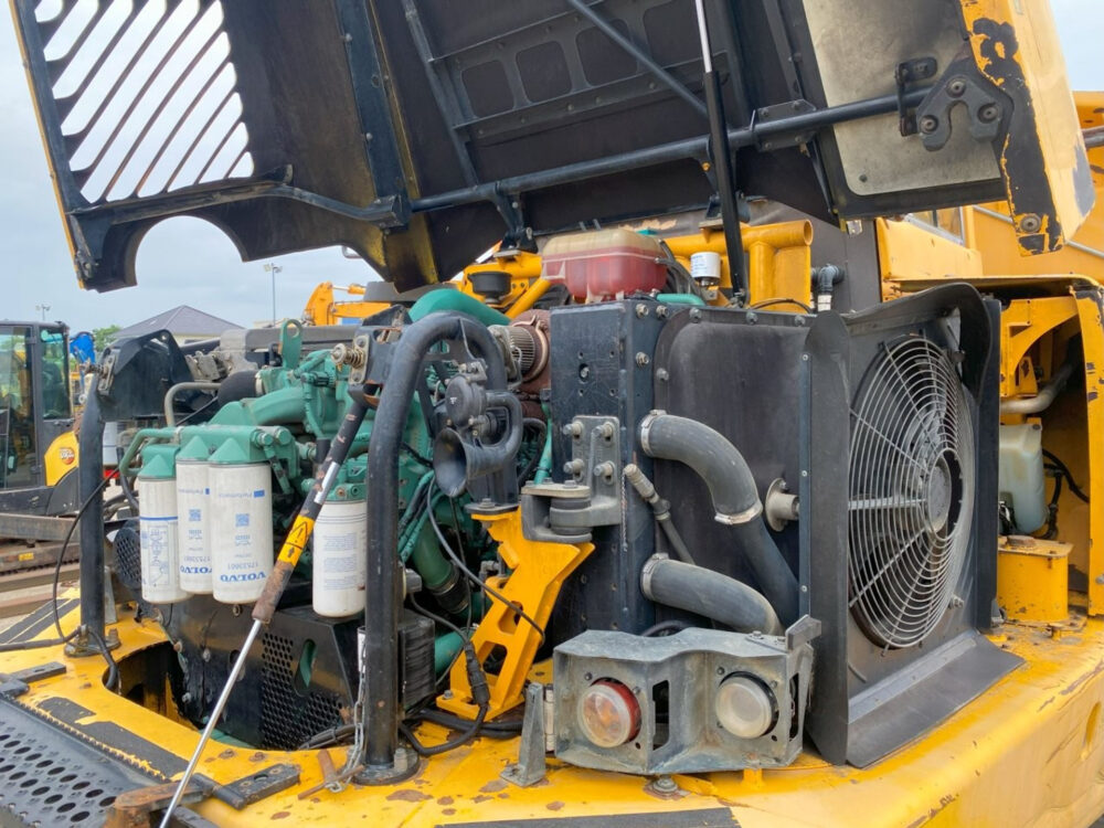 Volvo A30D 6×6 dumper