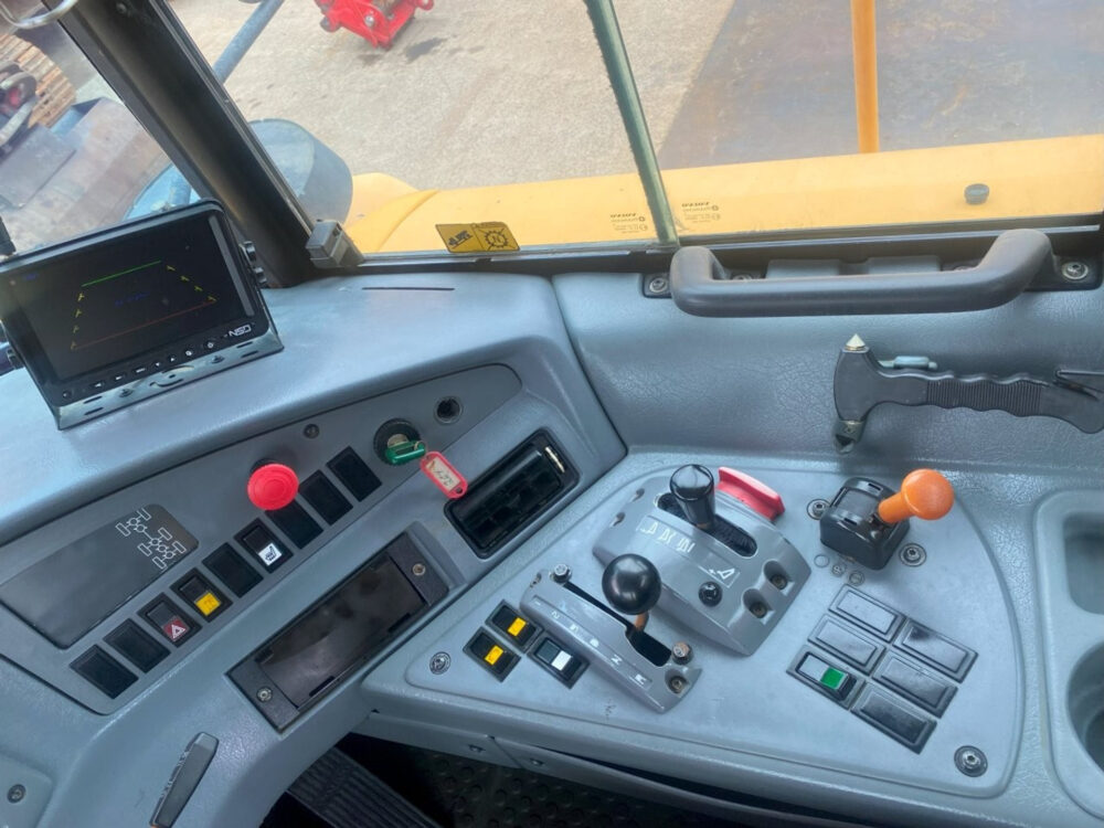 Volvo A30D 6×6 dumper