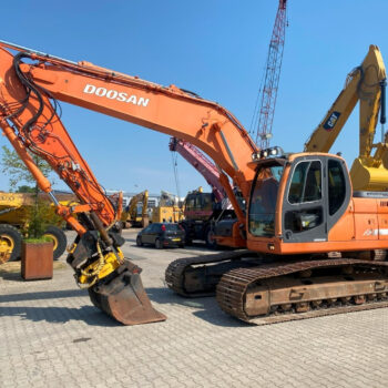 Doosan DX 225 LC-3 rupsgraafmachine