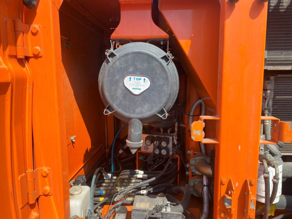 Doosan DX 225 LC-3 rupsgraafmachine