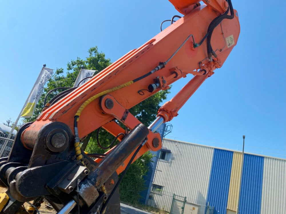 Doosan DX 225 LC-3 rupsgraafmachine