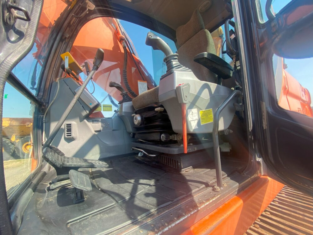 Doosan DX 225 LC-3 rupsgraafmachine