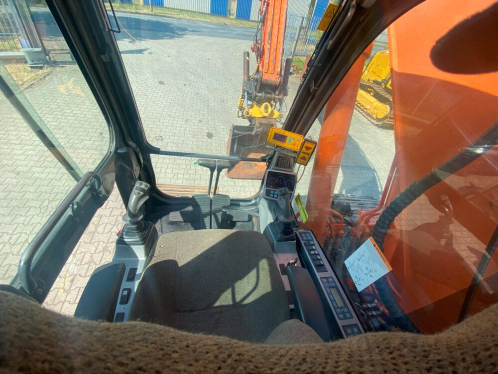 Doosan DX 225 LC-3 rupsgraafmachine