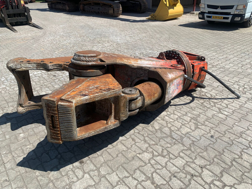 Wimmer Top Cut concrete crusher shear