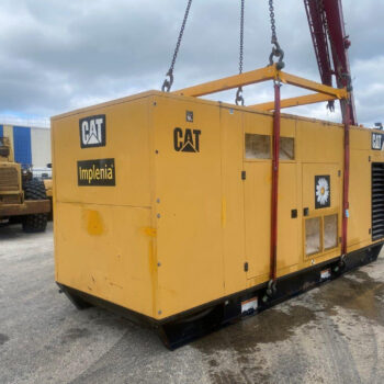Caterpillar 900 kVA generator