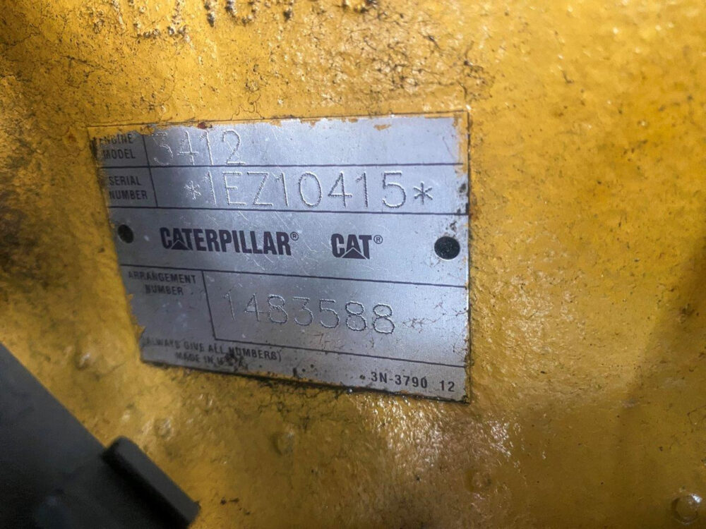 Caterpillar 900 kVA generator