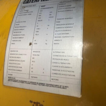 Caterpillar 900 kVA generator