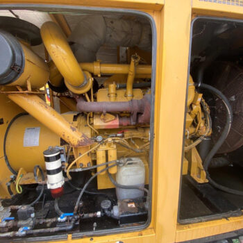 Caterpillar 900 kVA generator