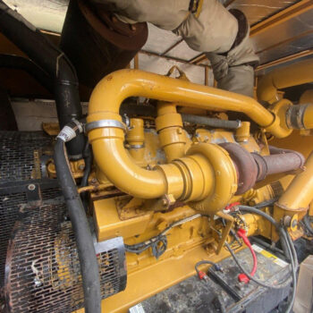 Caterpillar 900 kVA generator