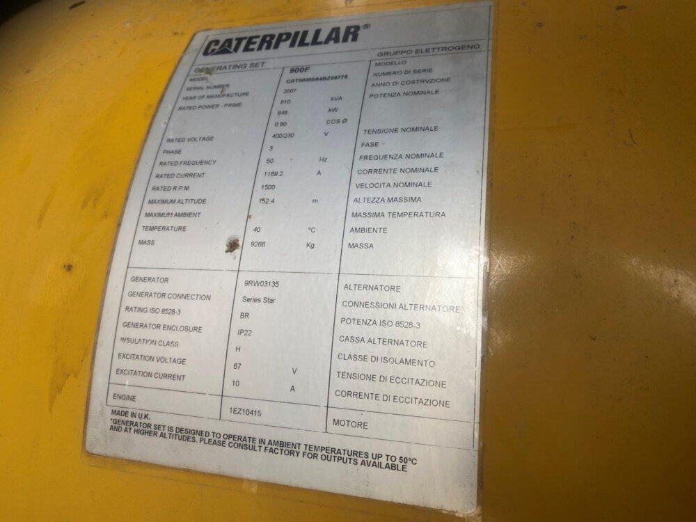 Caterpillar 900 kVA generator