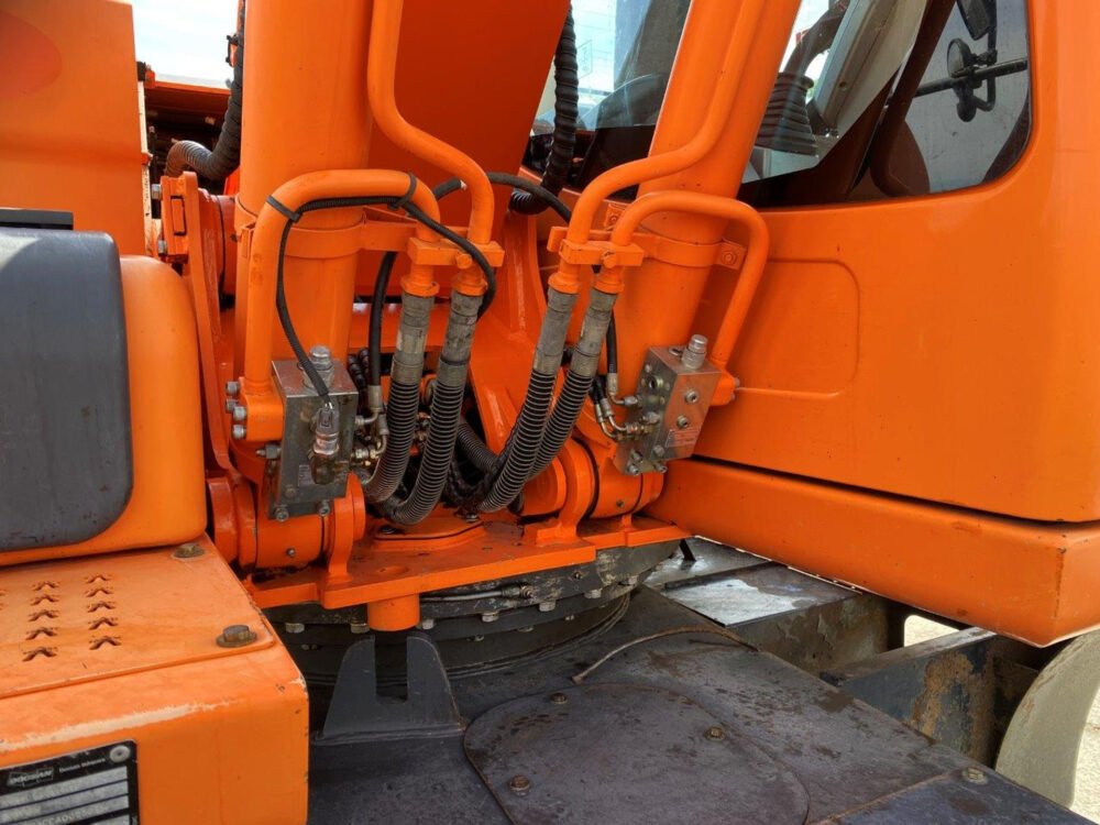 Doosan DX170W mobiele graafmachine