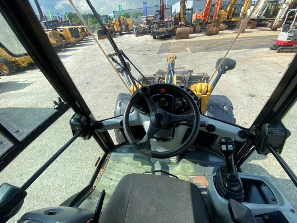 Caterpillar 908H2 wiellader