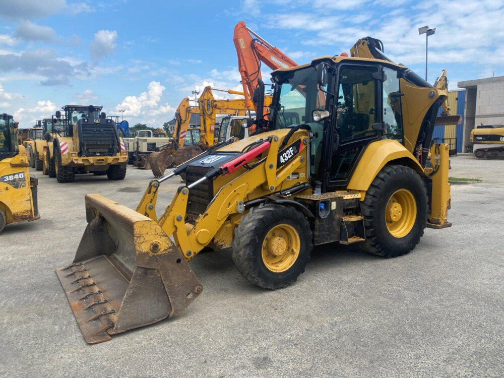 Caterpillar 432F2 graaflaad combinatie