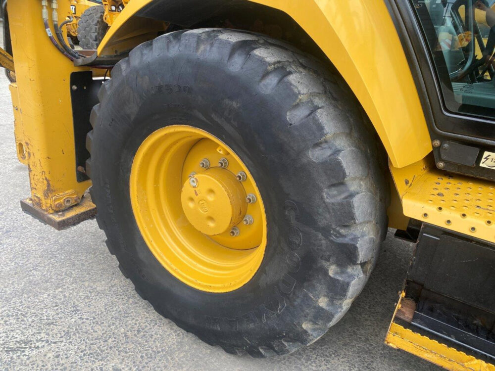 Caterpillar 432F2 graaflaad combinatie