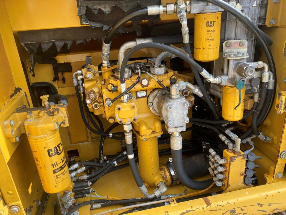 Caterpillar 324 D rupsgraafmachine