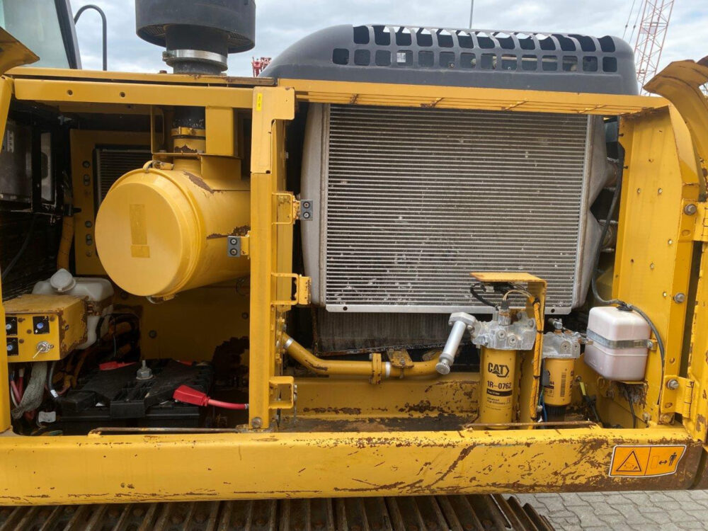 Caterpillar 324 D rupsgraafmachine