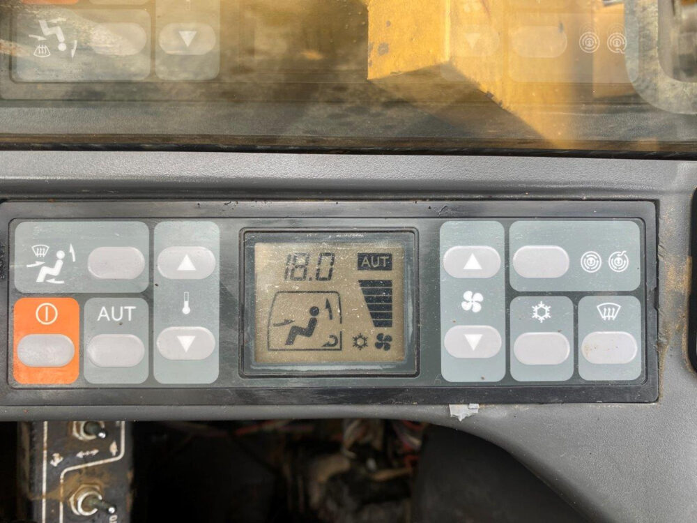 Caterpillar 324 D rupsgraafmachine