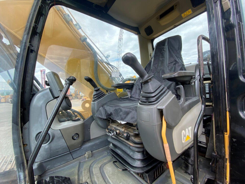 Caterpillar 324 D rupsgraafmachine