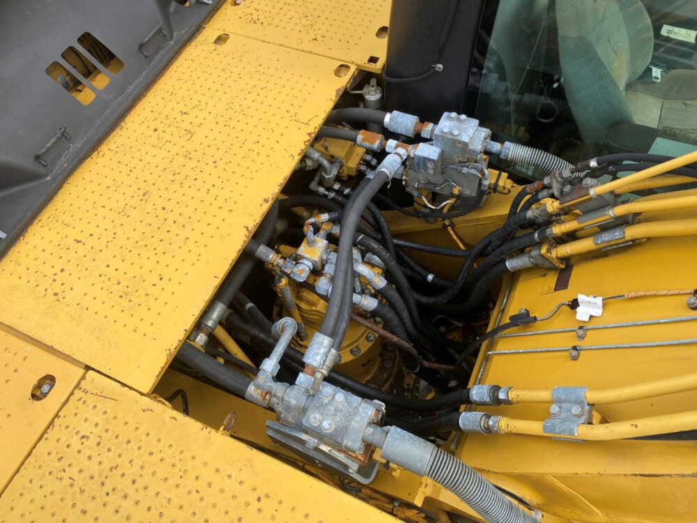 Caterpillar 324 D rupsgraafmachine