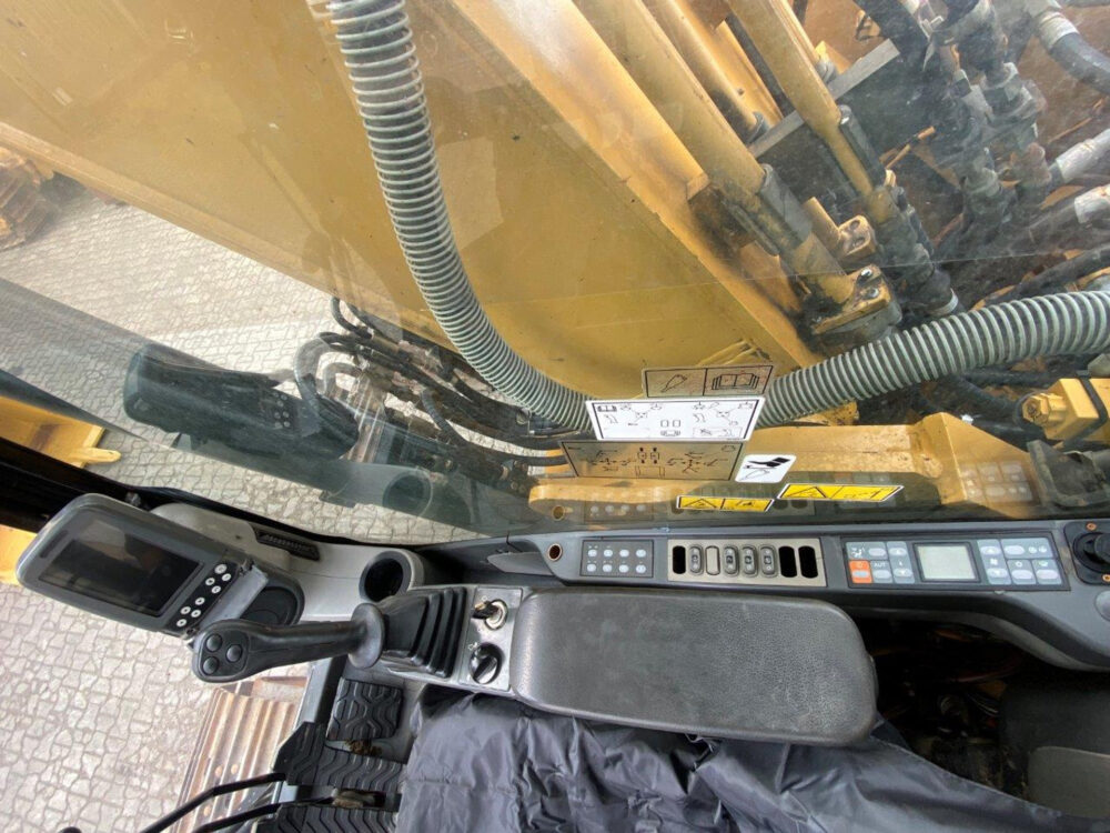 Caterpillar 324 D rupsgraafmachine