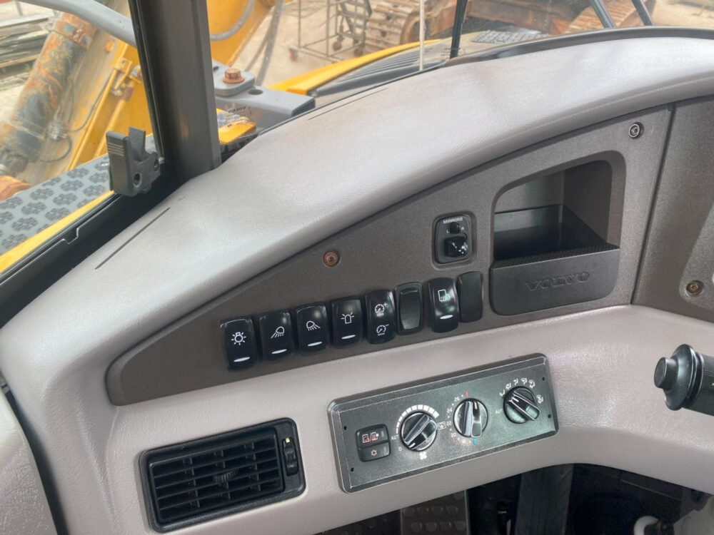 Volvo A40G 6×6 dumper