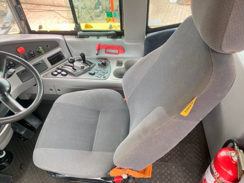 Volvo A40G 6×6 dumper