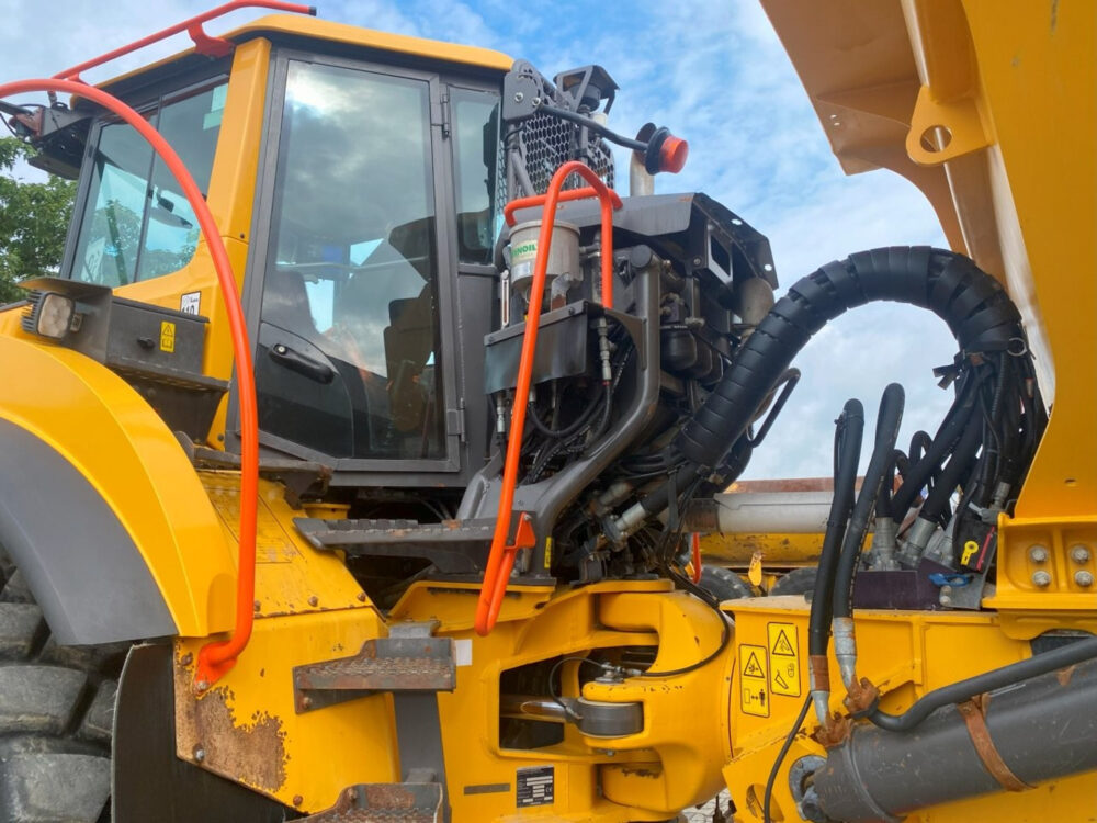 Volvo A40G 6×6 dumper