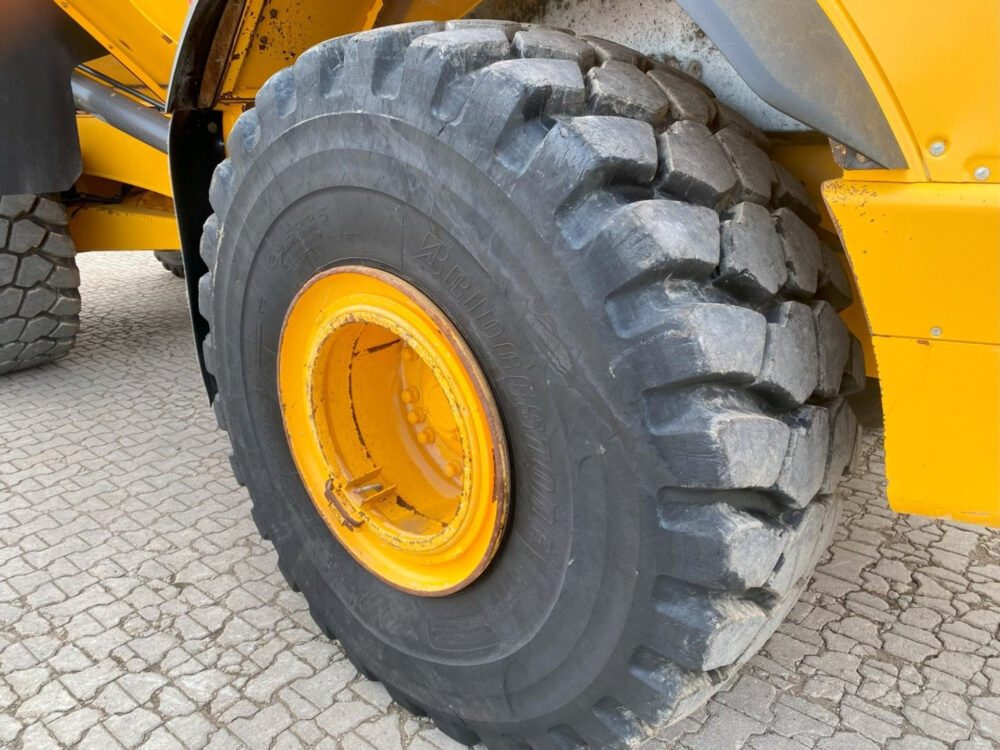 Volvo A40G 6×6 dumper