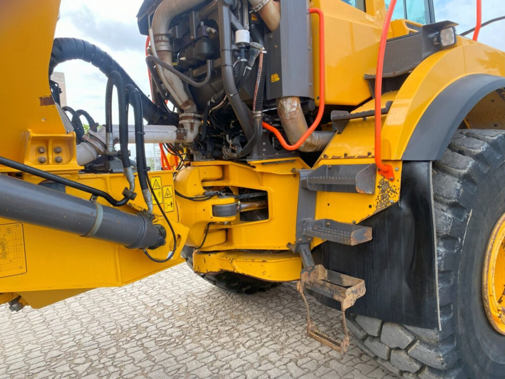 Volvo A40G 6×6 dumper