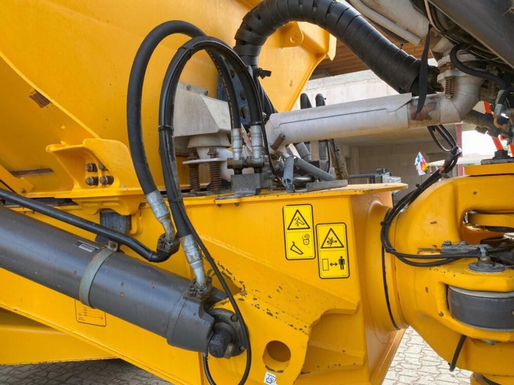 Volvo A40G 6×6 dumper