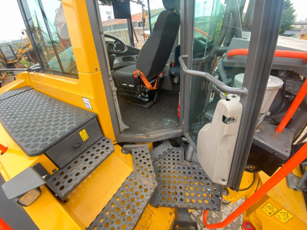 Volvo A40G 6×6 dumper