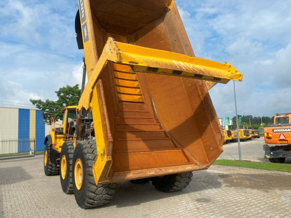 Volvo A40G 6×6 dumper