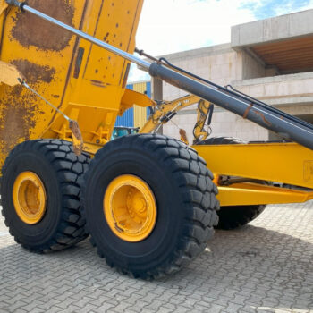 Volvo A40G 6×6 dumper