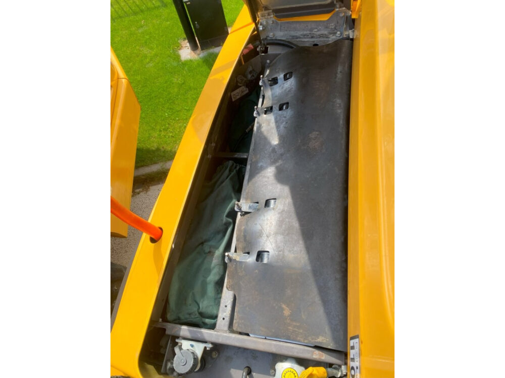 Volvo A40G 6×6 dumper