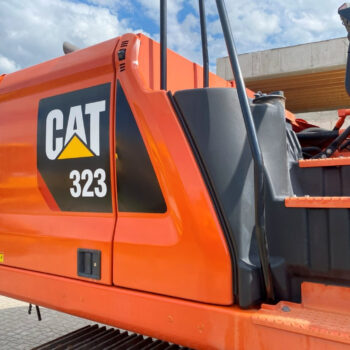 Caterpillar 323 07B rupsgraafmachine