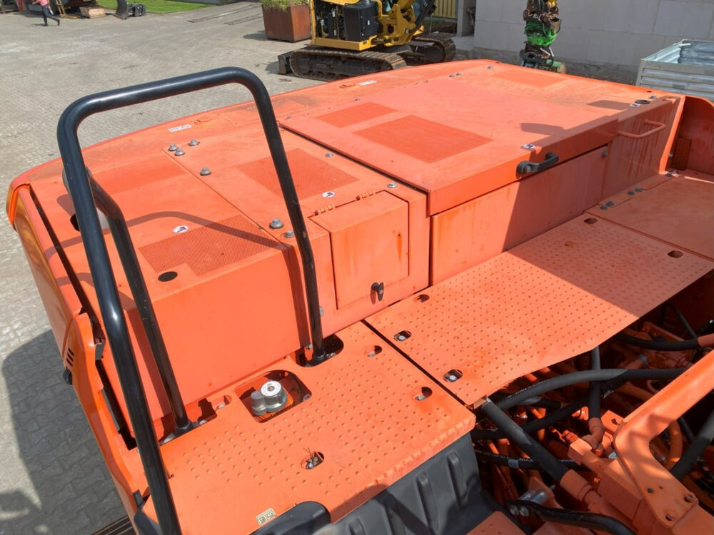 Caterpillar 323 07B rupsgraafmachine