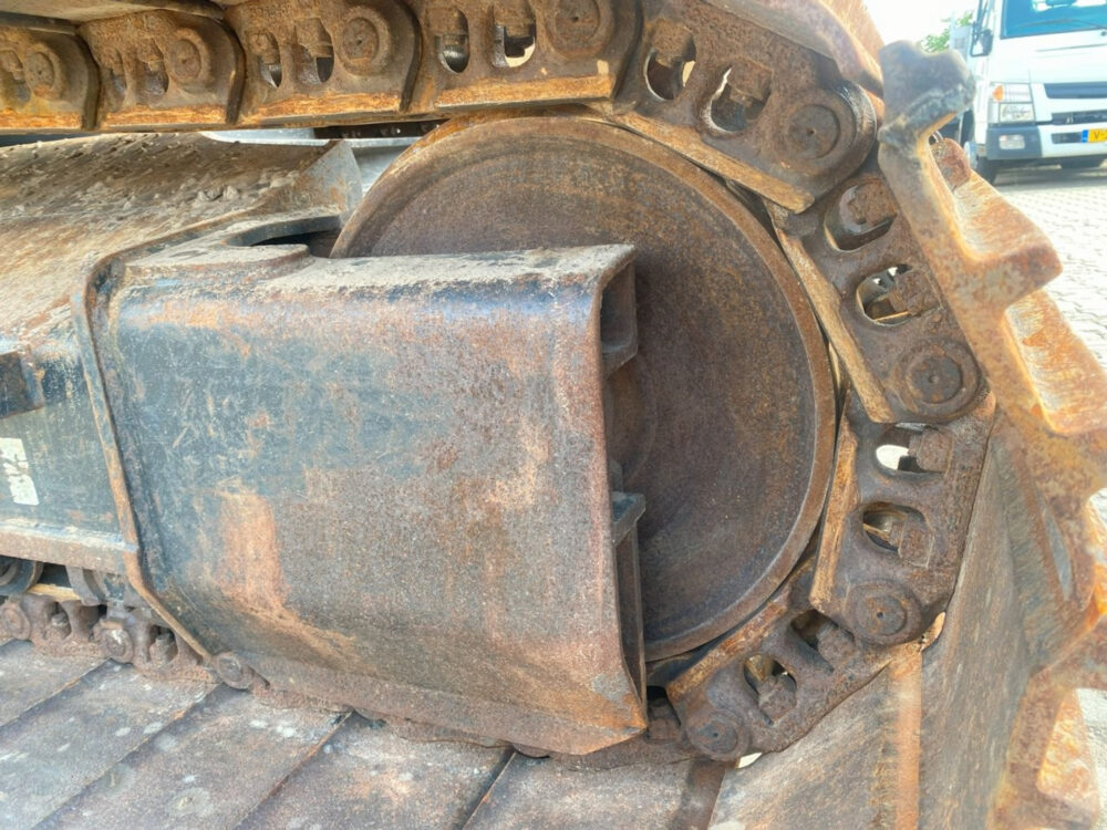 Caterpillar 323 07B rupsgraafmachine