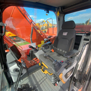 Caterpillar 323 07B rupsgraafmachine