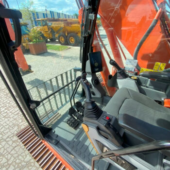 Caterpillar 323 07B rupsgraafmachine