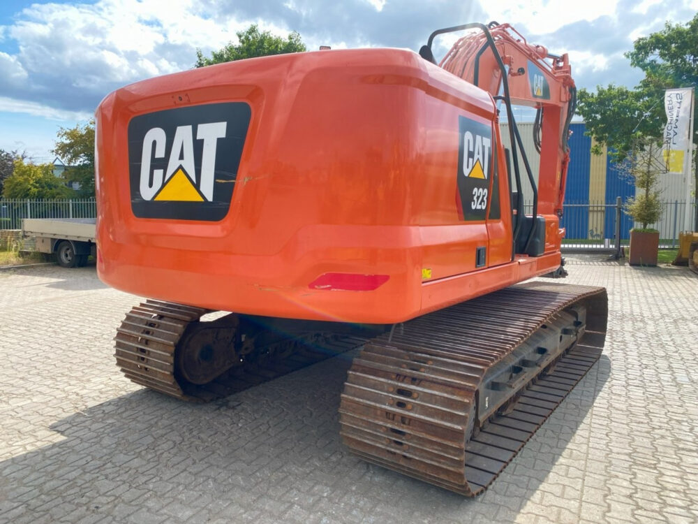 Caterpillar 323 07B rupsgraafmachine