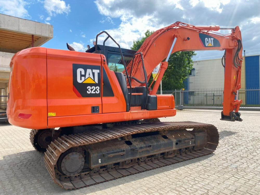 Caterpillar 323 07B rupsgraafmachine