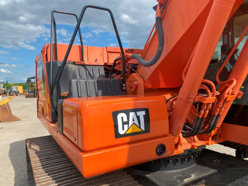 Caterpillar 323 07B rupsgraafmachine