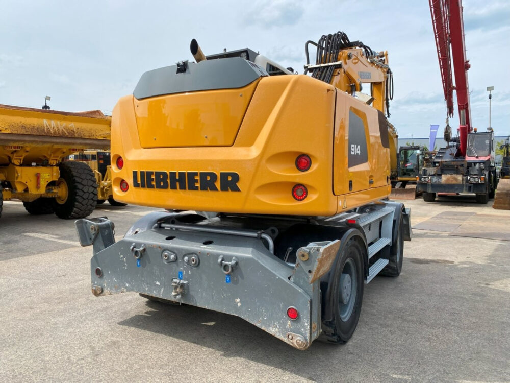 Liebherr A914  mobiele graafmachi