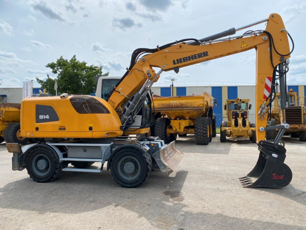 Liebherr A914  mobiele graafmachi