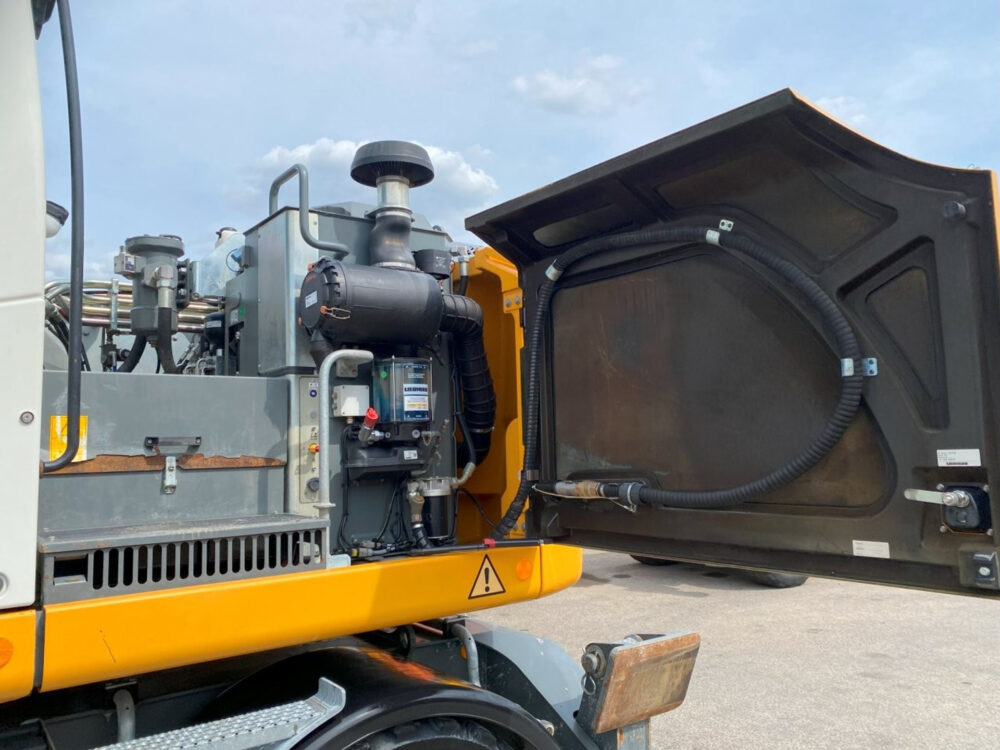 Liebherr A914  mobiele graafmachi